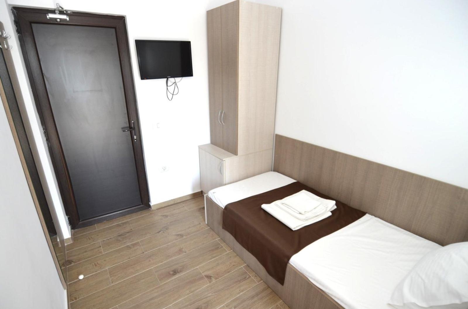 Single Room Balcony,1679615231:JPEG