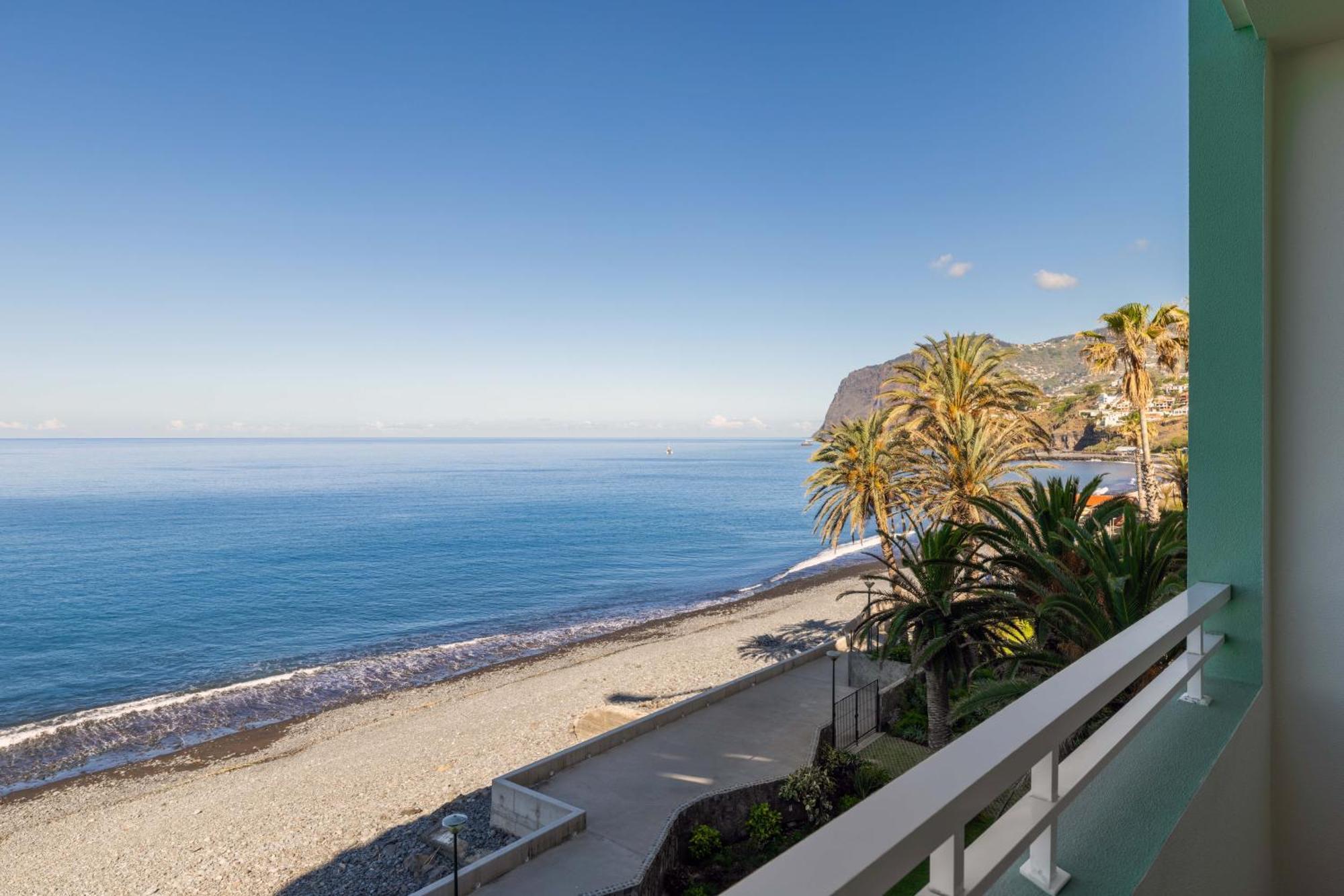 Studio superior cu vedere la mare