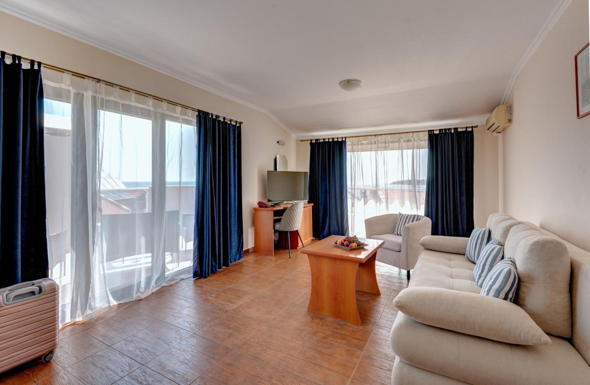 Suite Sea View,1686425560:JPEG