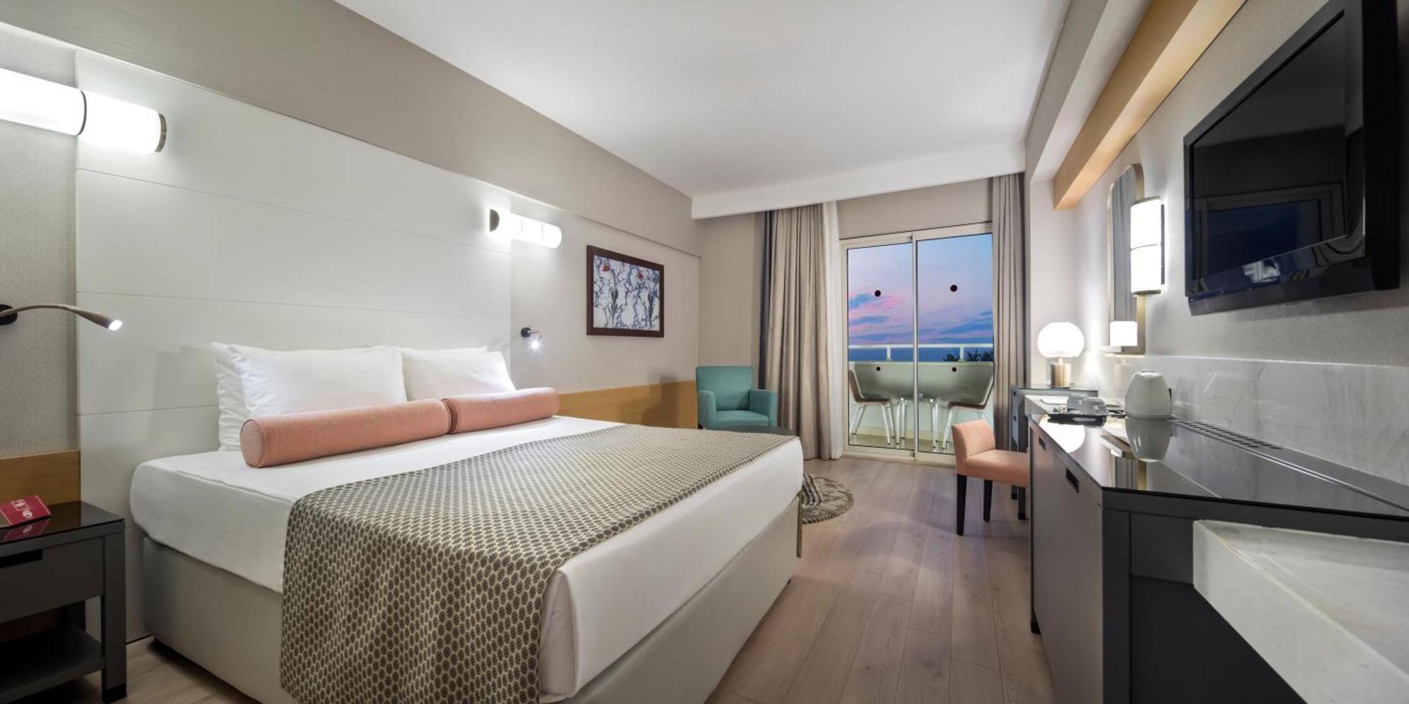 Cameră dublă sau twin standard cu vedere la mare