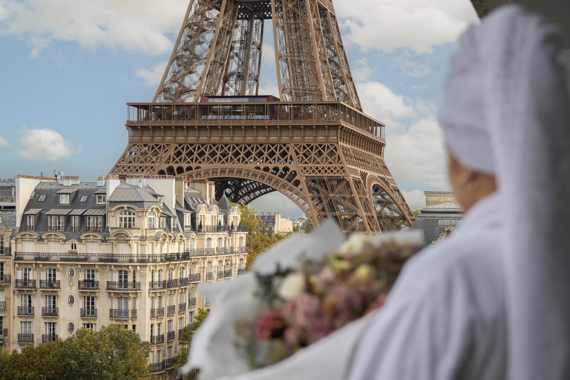 Cameră King Deluxe cu canapea, balcon și vedere la Turnul Eiffel - etaj superior