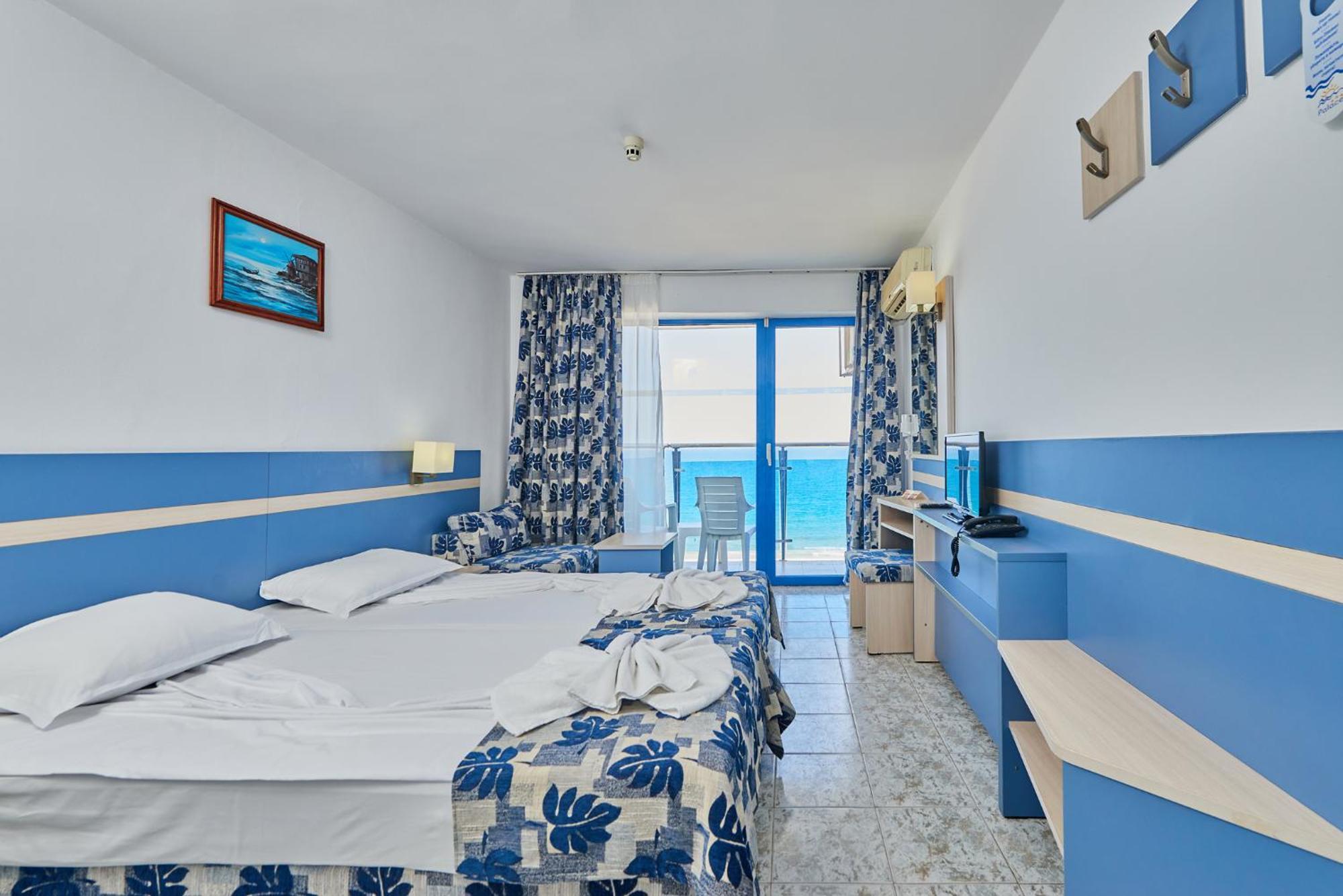 Cameră twin cu vedere la mare