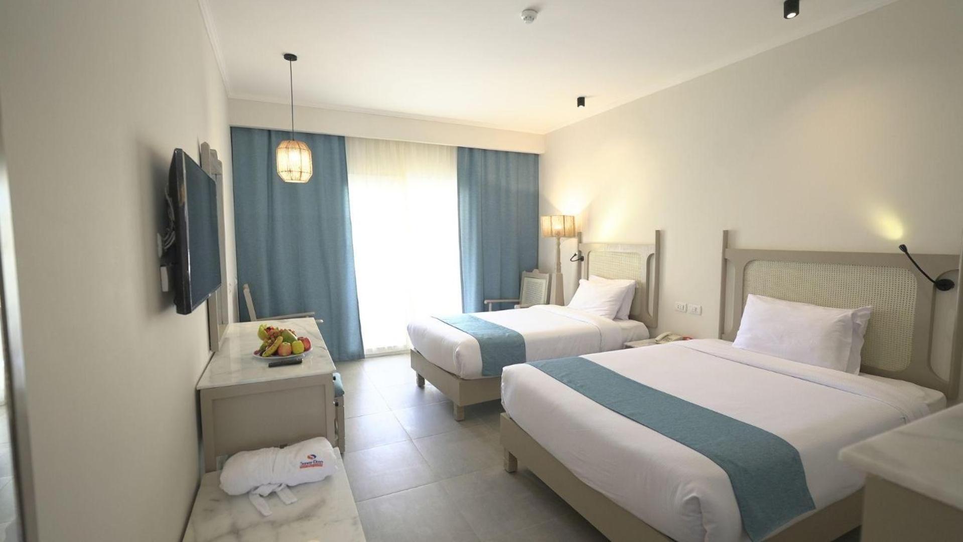 Cameră dublă sau twin deluxe cu vedere la mare.