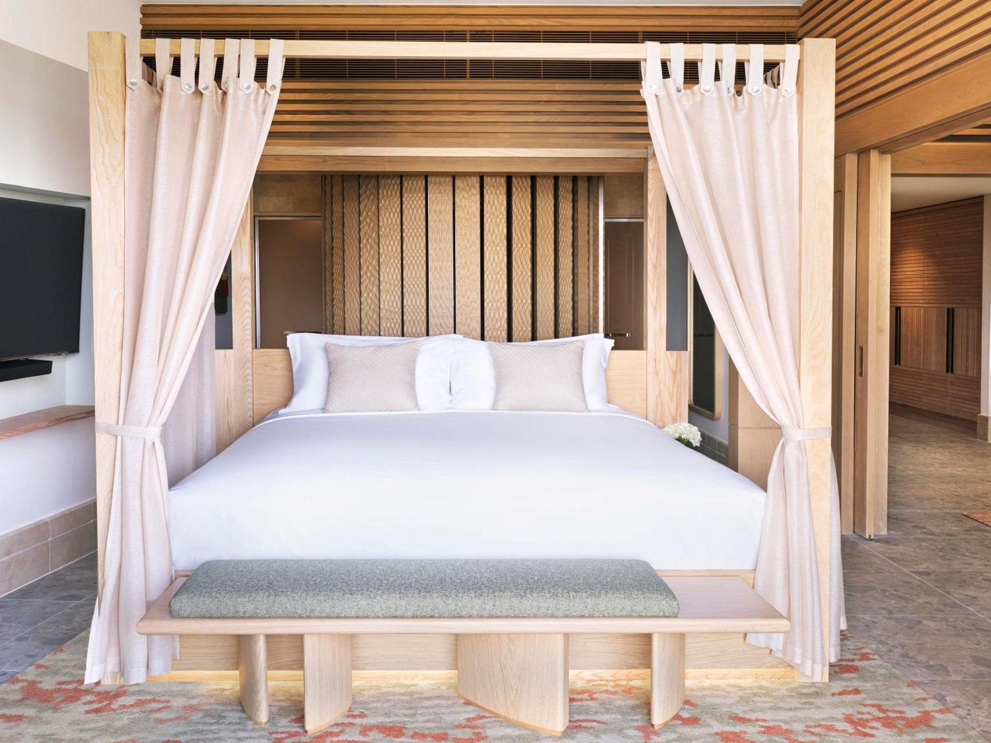 Suită Signature Palm King cu 1 dormitor, canapea extensibilă și vedere la mare (exclusiv pentru adulți)