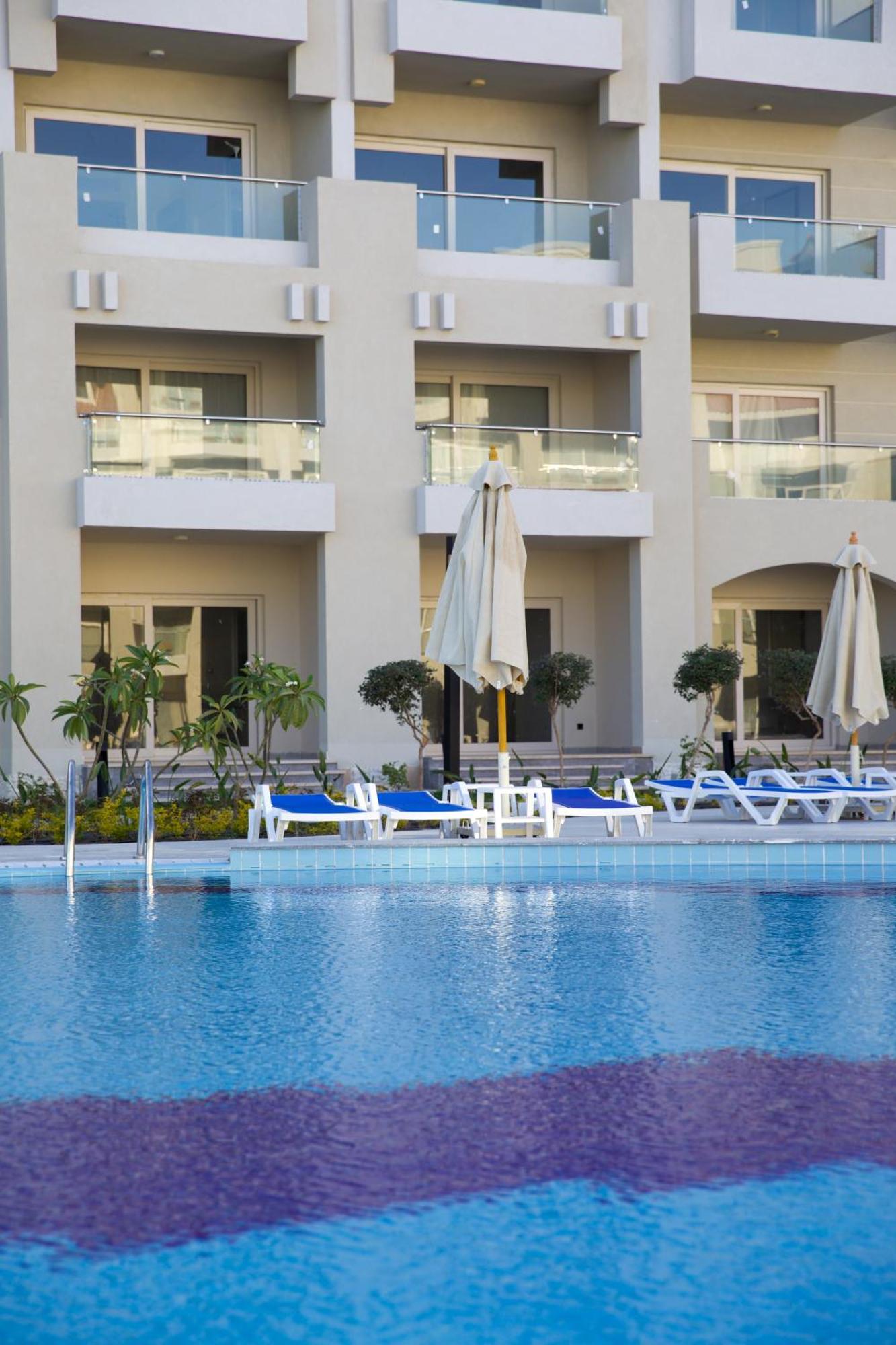 Honeymoon Package - Romance in the Lovers’ Paradise Package