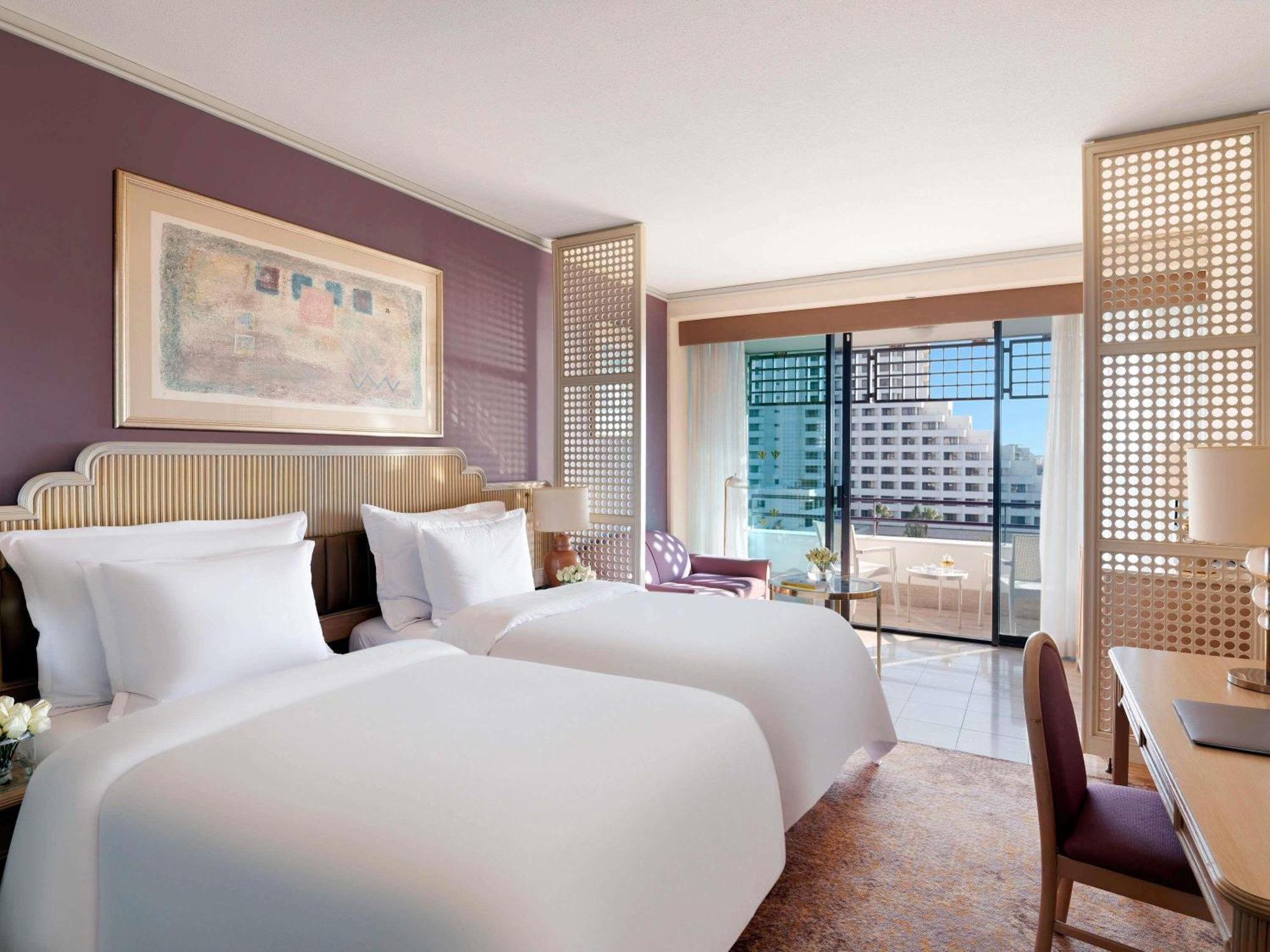Longevity Room