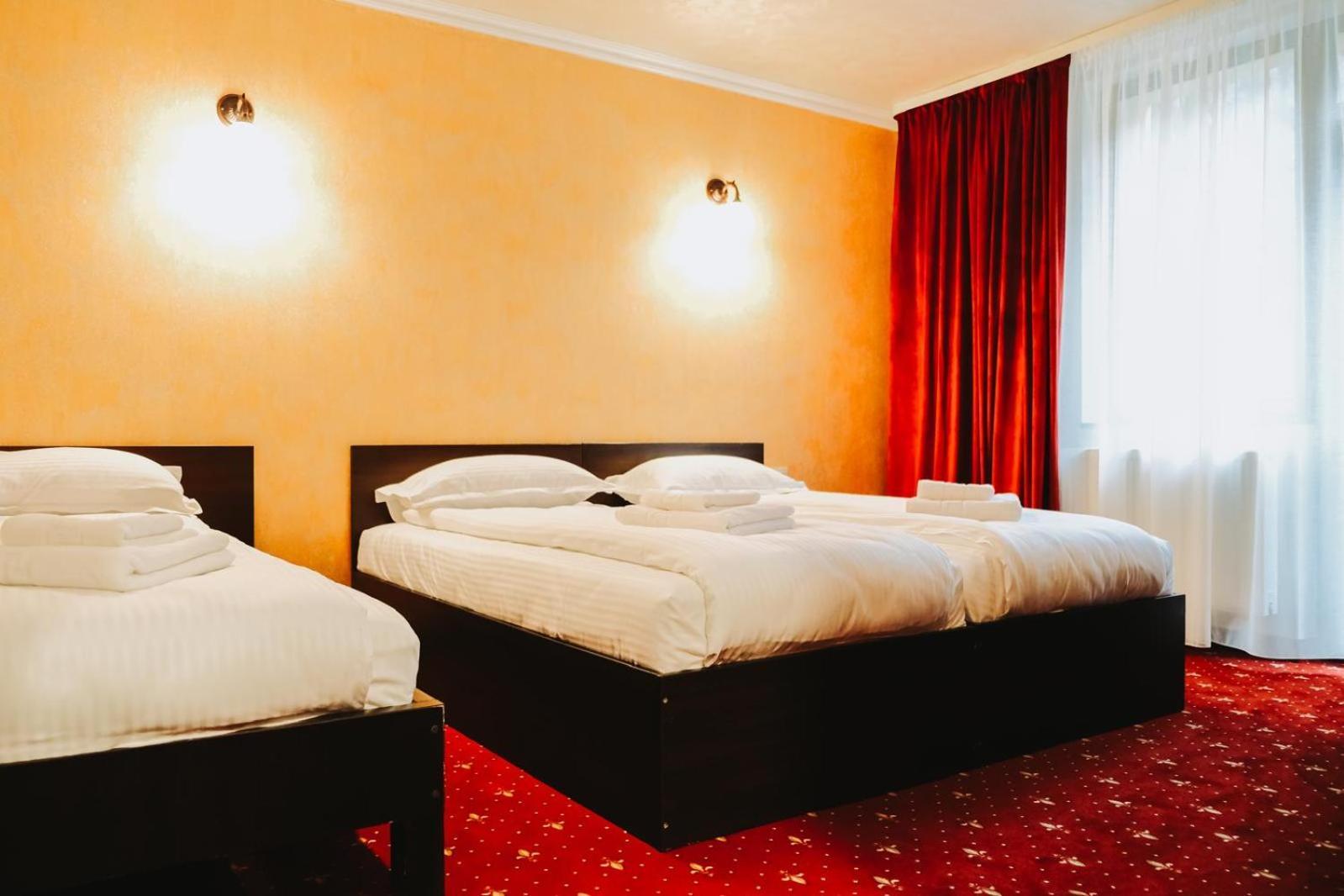 Triple Room,1743731097:JPEG