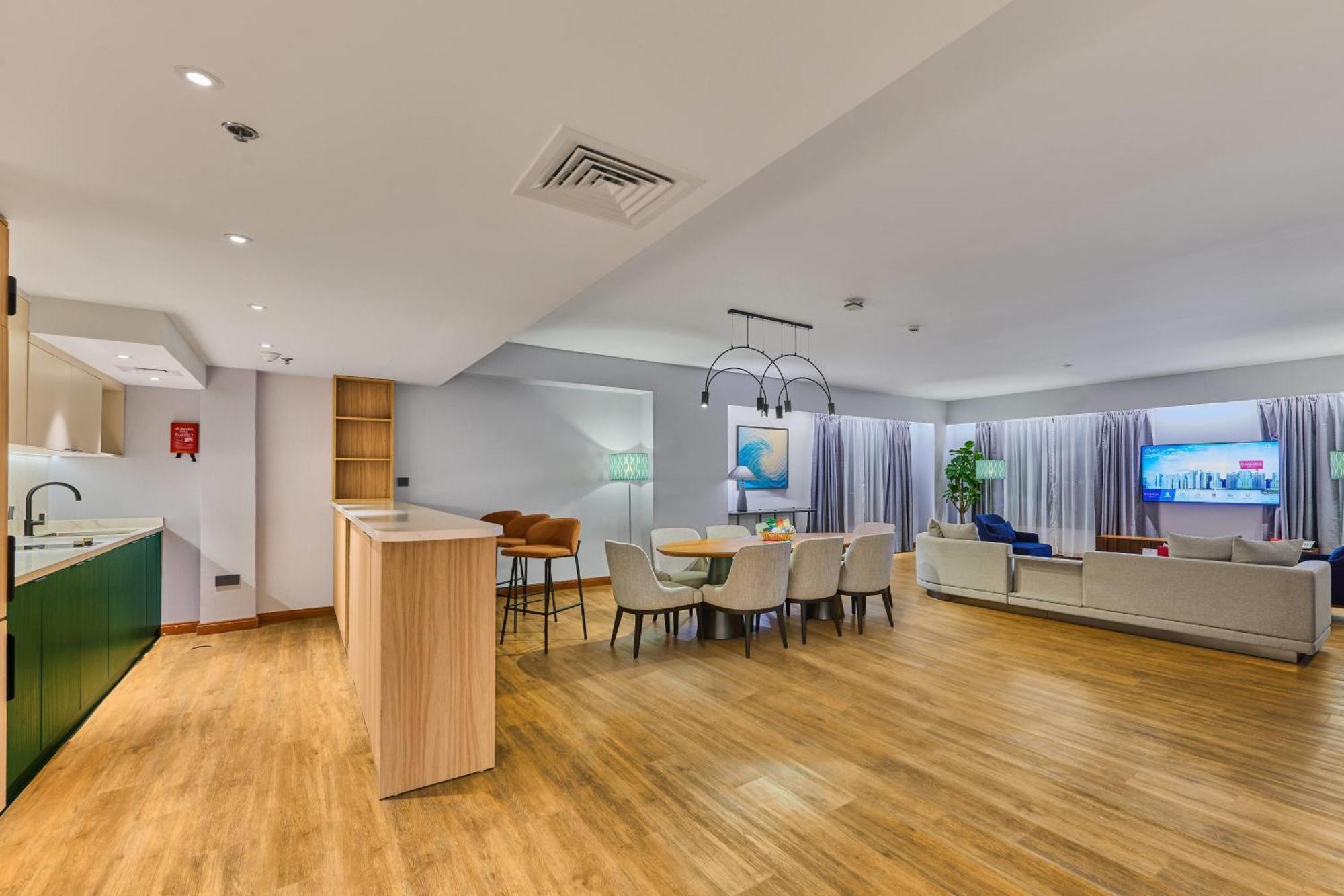 Suită Penthouse cu 2 dormitoare și terasă