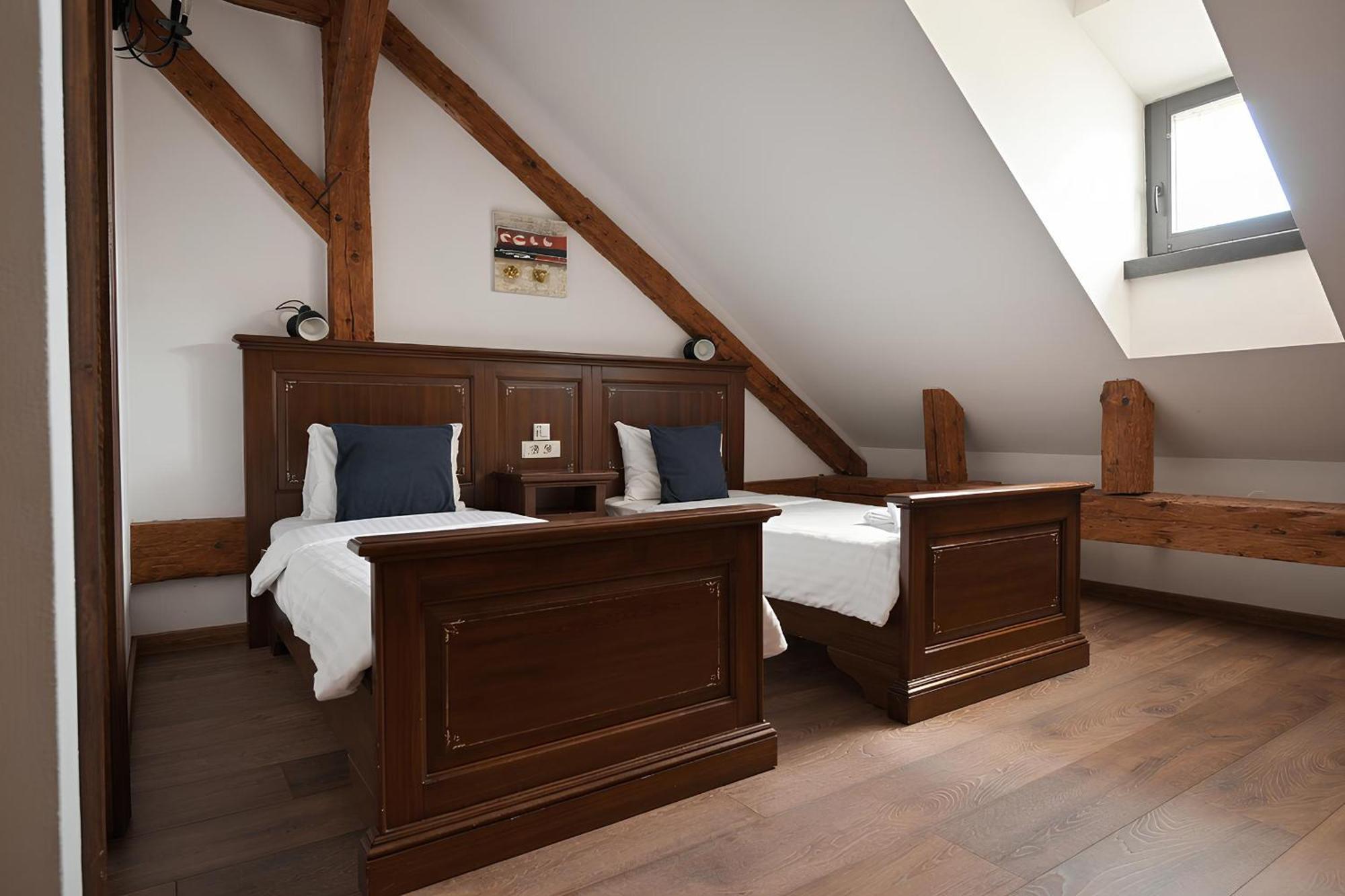 Deluxe Twin Room - Johann Gott 7