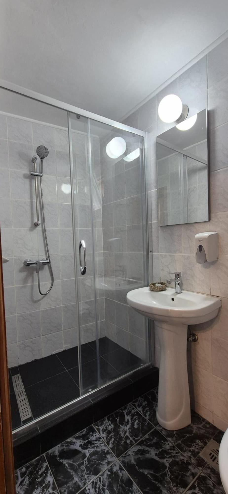 Cameră dublă Deluxe cu balcon