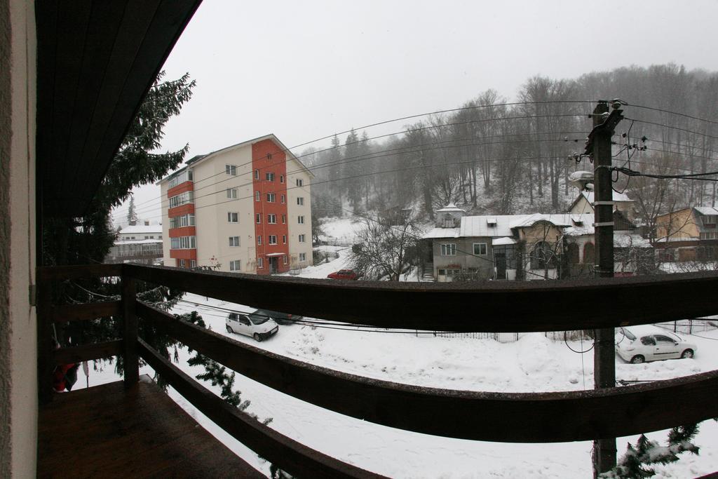 Cameră dublă sau twin standard cu balcon