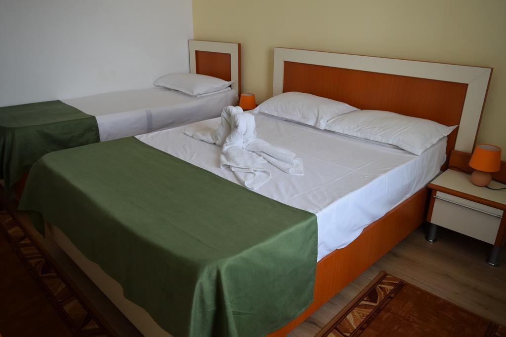 Standard Triple Room,329589967:JPEG
