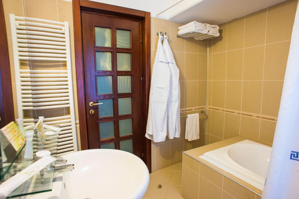 Standard One-Bedroom Apartment 3*,1742665064:JPEG