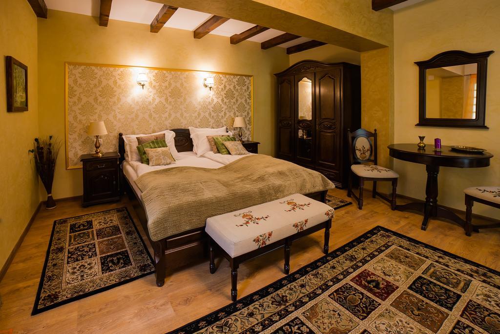 Deluxe Room,402776721:JPEG