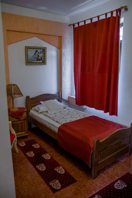 Cameră single