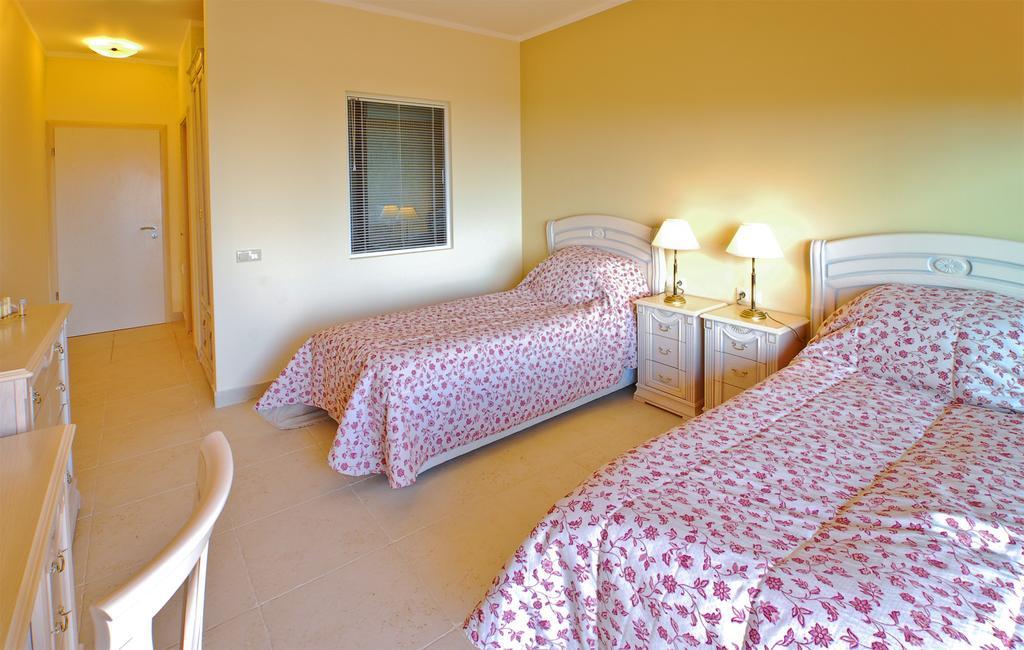 Apartament cu 2 dormitoare și vedere la mare