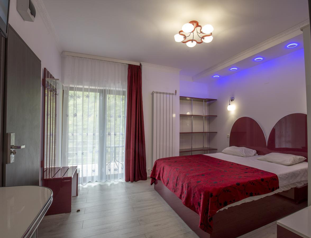 Cameră dublă cu terasă