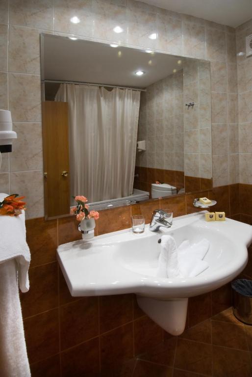 Cameră twin Standard cu vedere la mare