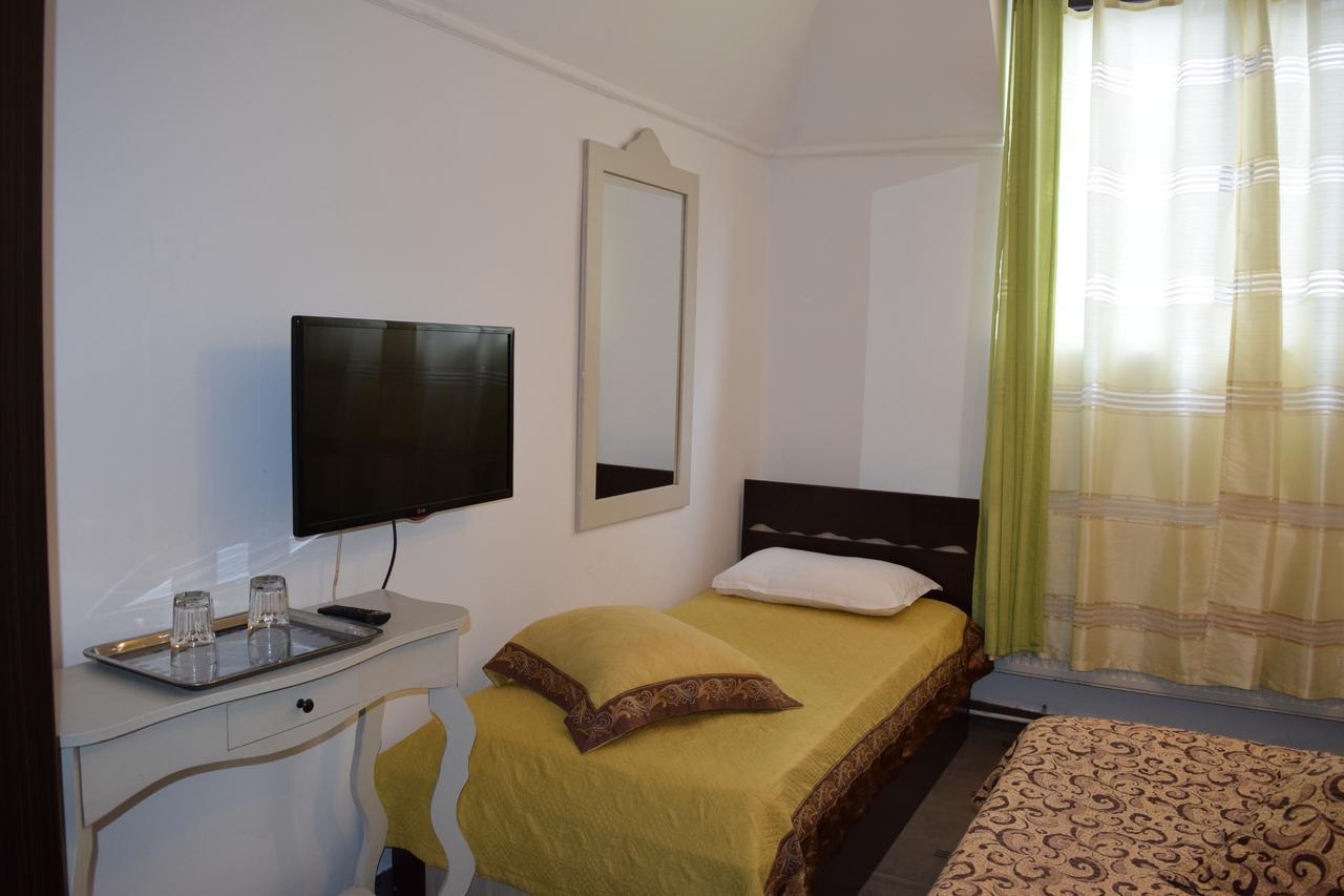 Cameră de familie cu baie privată