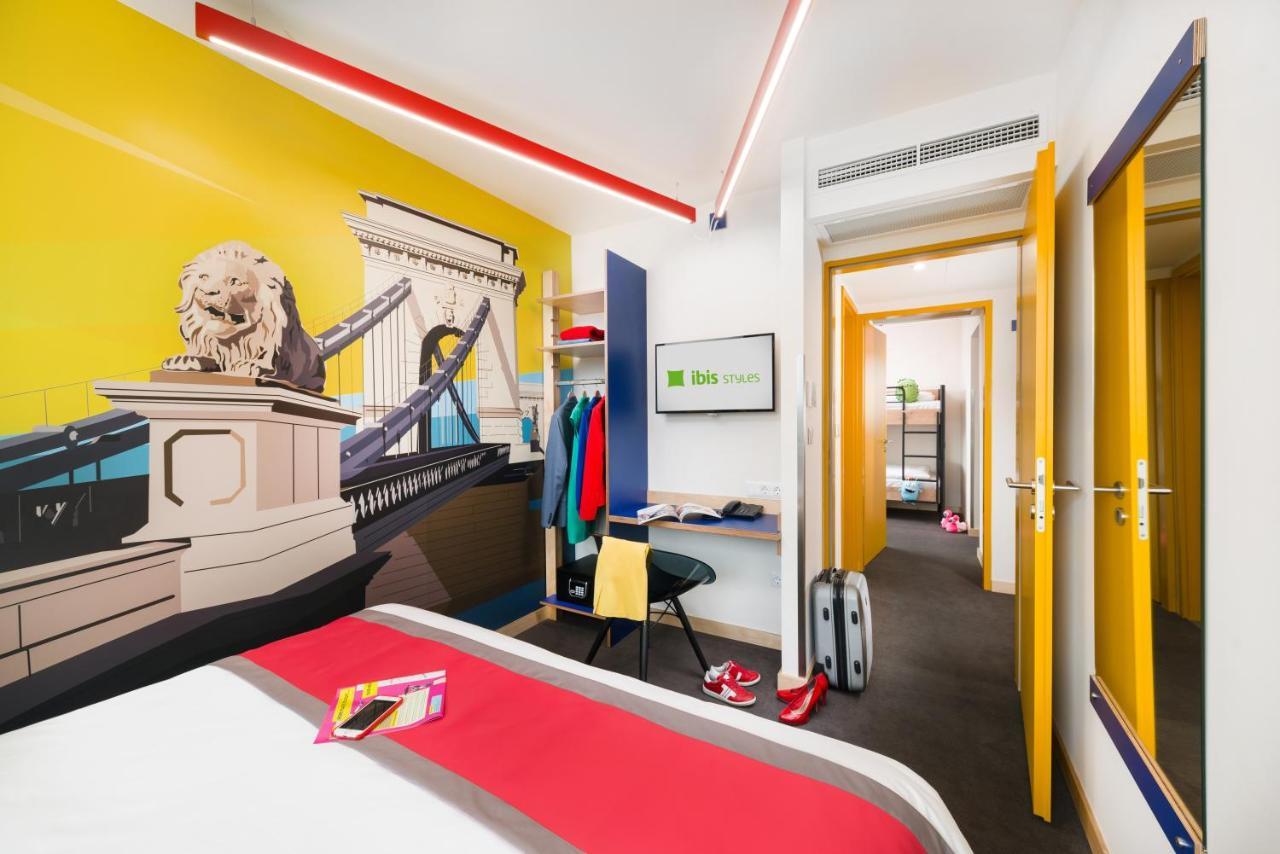 Family Room with Double Bed and Bunk Bed