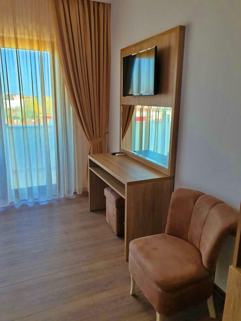 Cameră dublă cu balcon