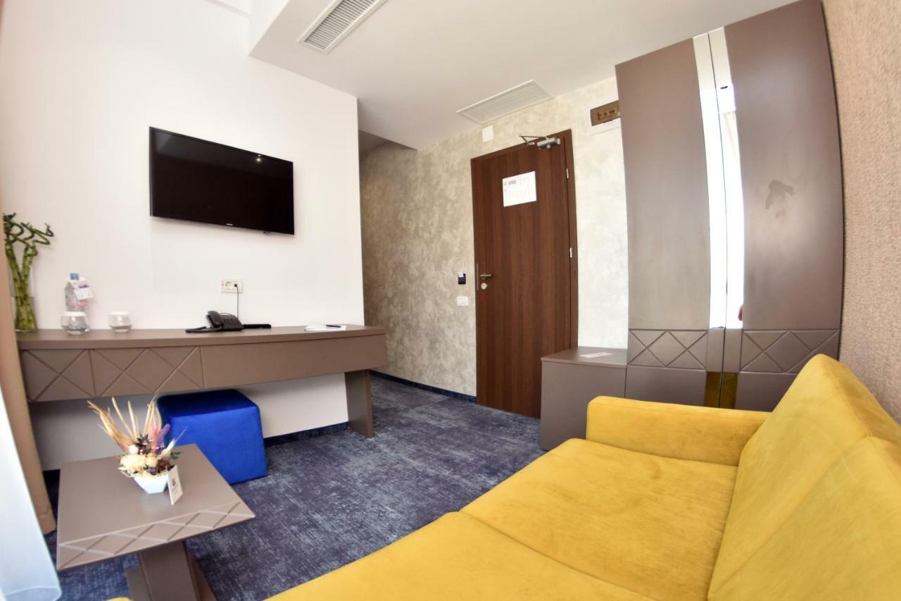 Suită Junior fără balcon - acces gratuit la plaja privată
