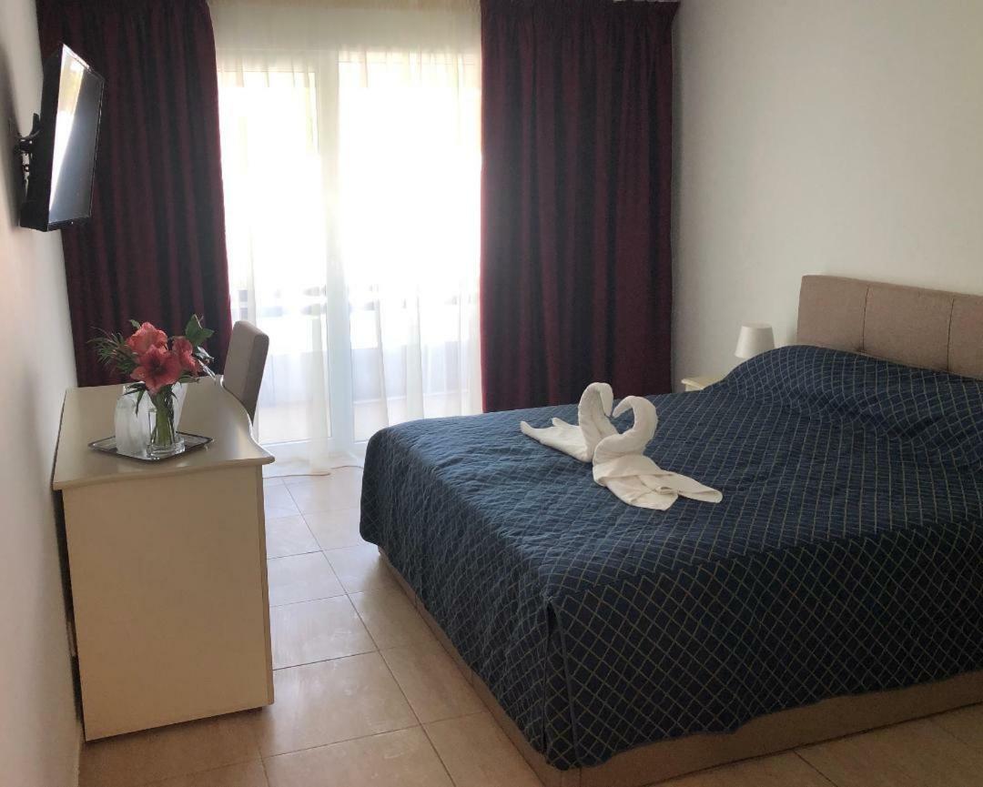 Double Room,807817890:JPEG