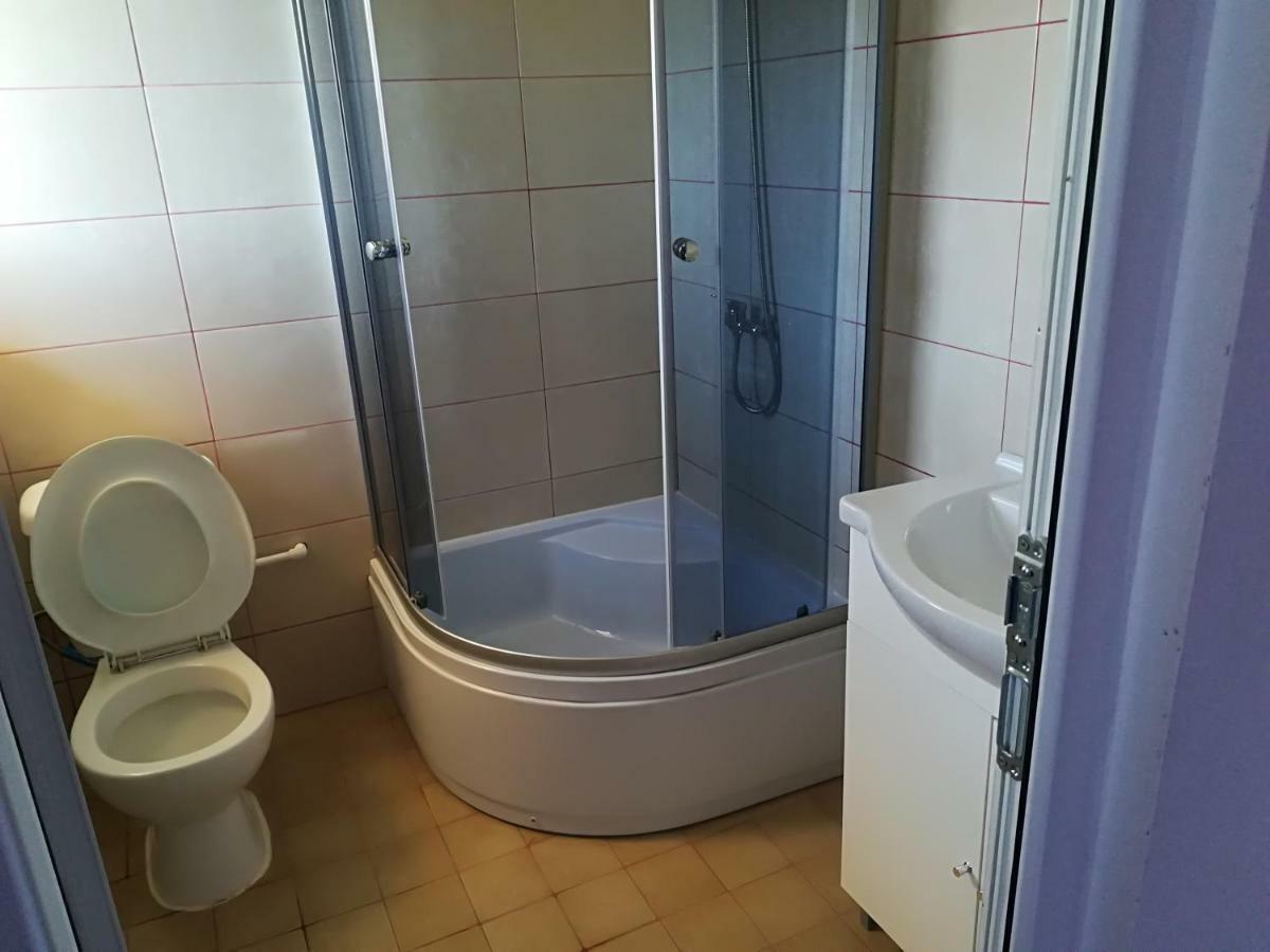 Cameră triplă