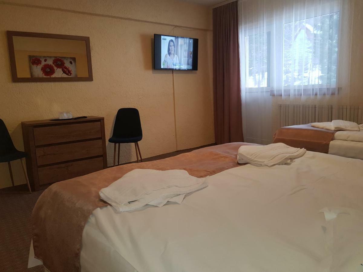 Triple Room,838236038:JPEG