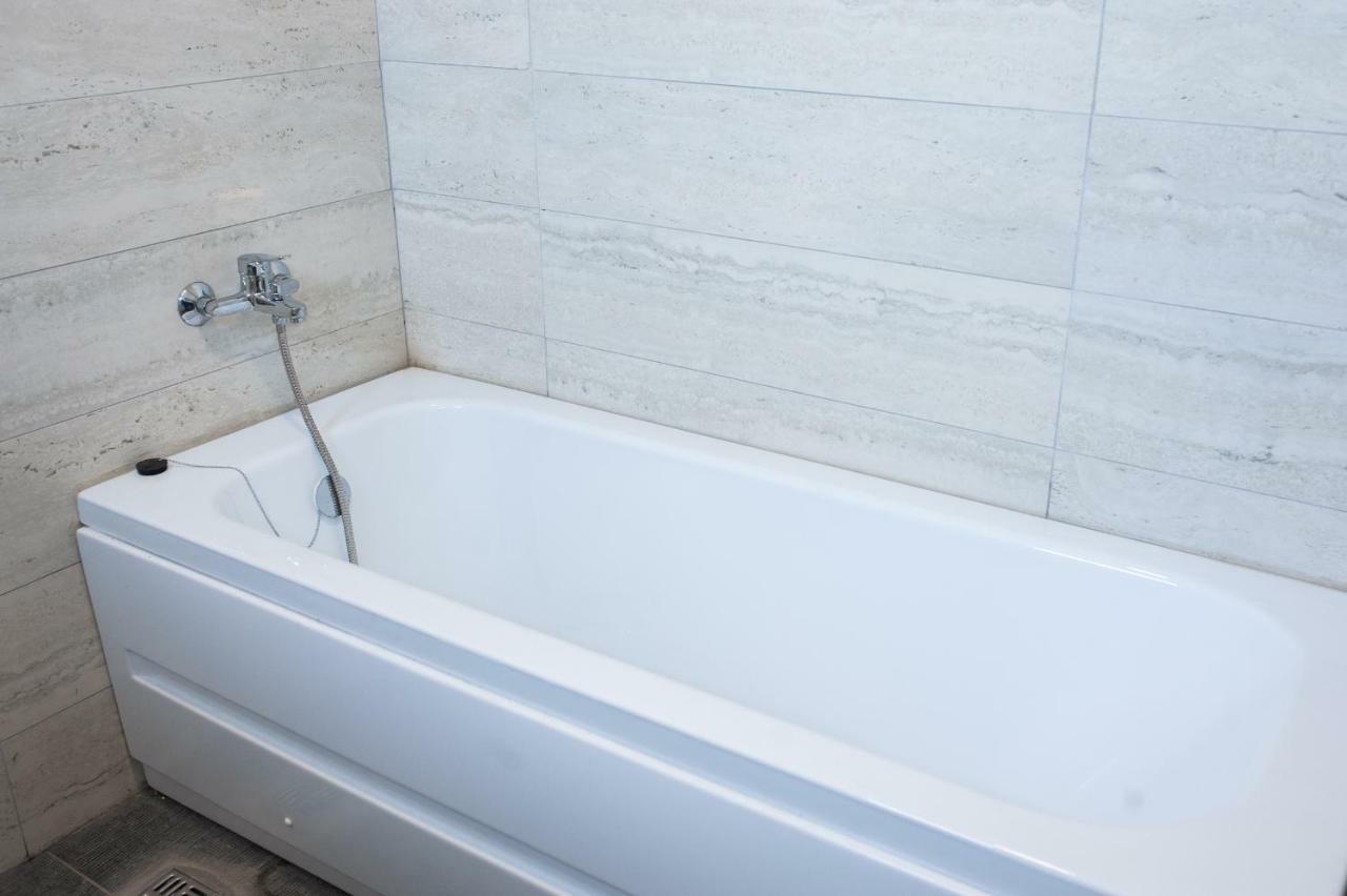 Cameră dublă cu baie privată