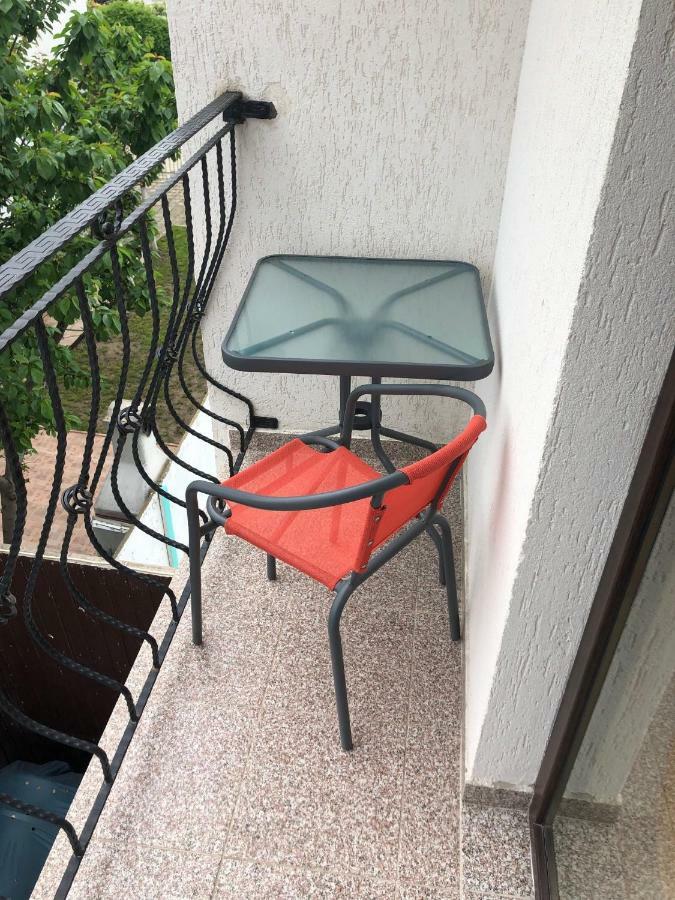 Cameră triplă cu balcon