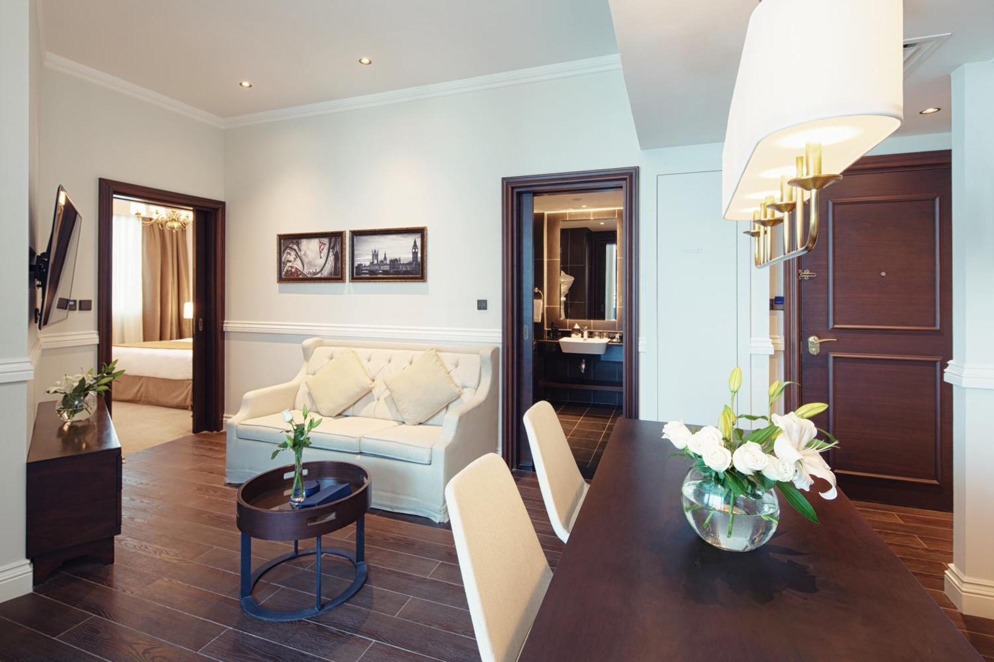 Executive Studio, Private Beach, Infinity Pool, Lazy River & Kids Club Access
