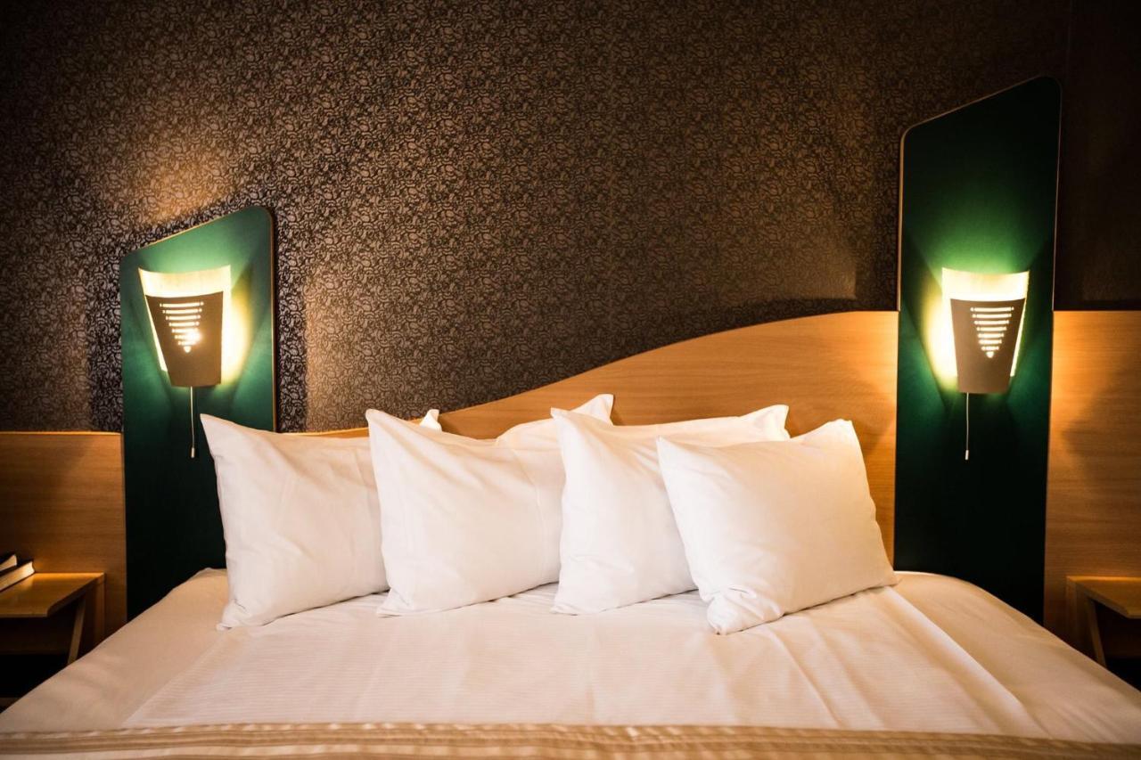 Standard Double or Twin Room 3*,703780555:JPEG