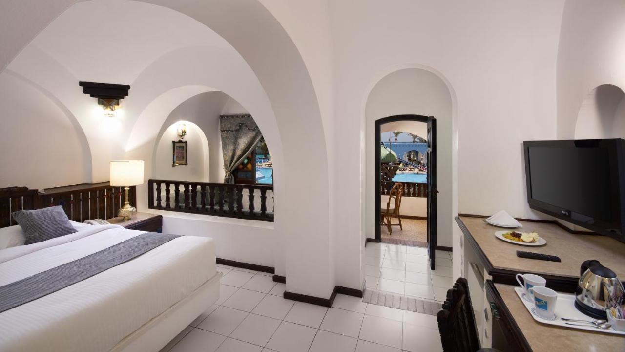 Azur Pool View Room,1602337393:JPEG