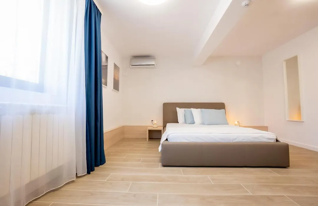 Vila Ines - Mamaia Nord-1