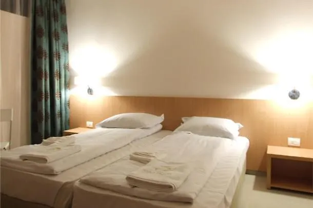 Hotel Sara-1