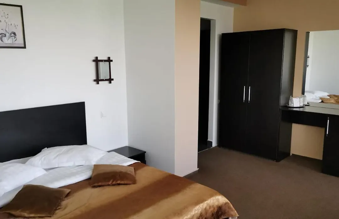 Hotel Nt-1
