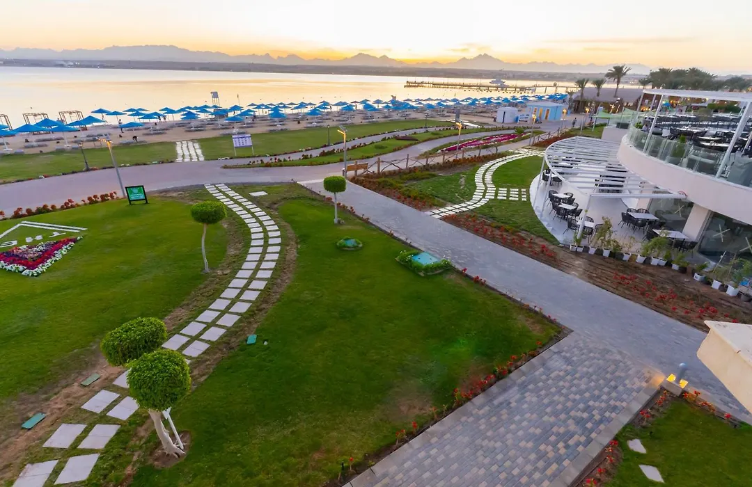 The V Luxury Resort Sahl Hasheesh-1