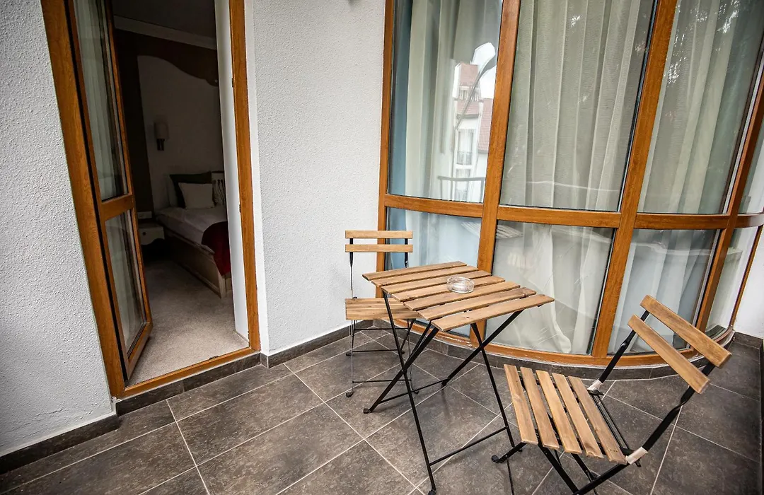 Monti Chalet-1