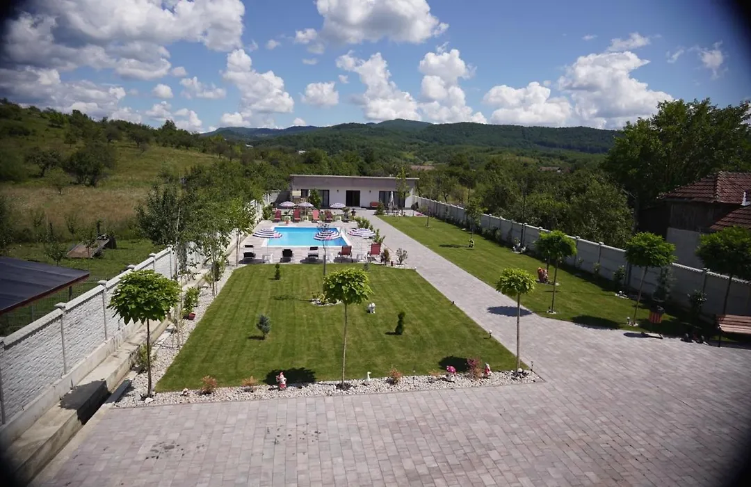 Casa Rares & Karina-1