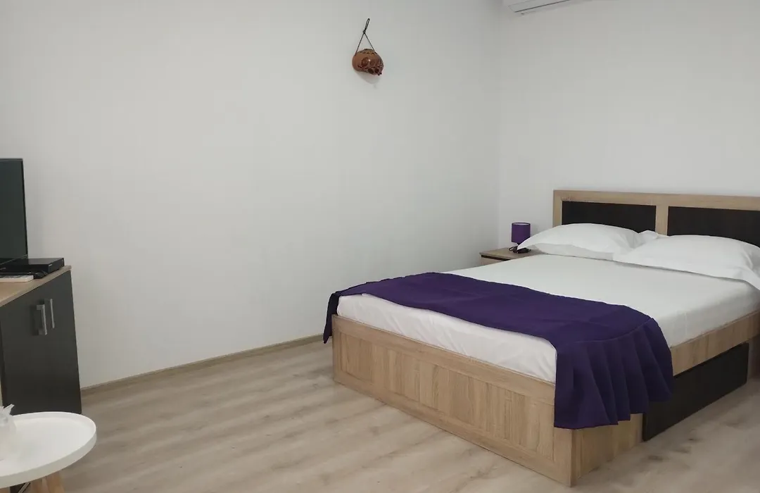 Casa De La Ghiol-1