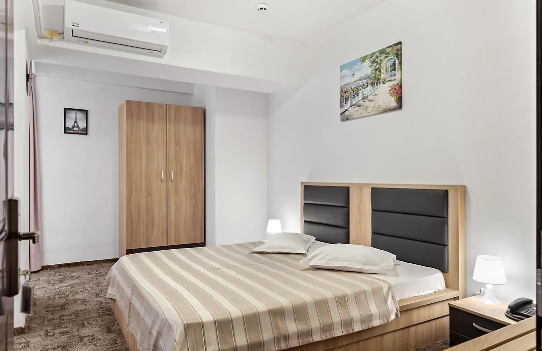 Lina Hotel-1