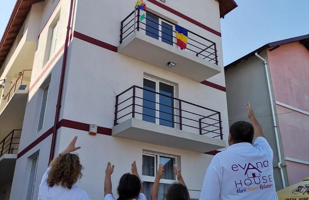 Evana House-1