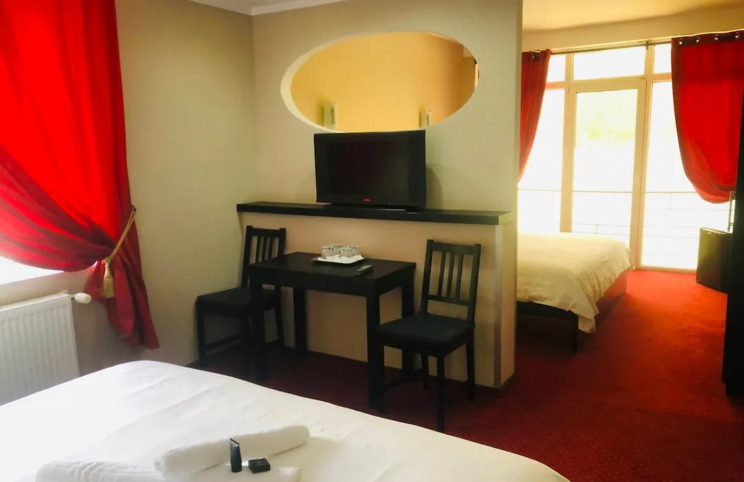 Pensiunea Decebal Resort - Cazanele Dunarii-1