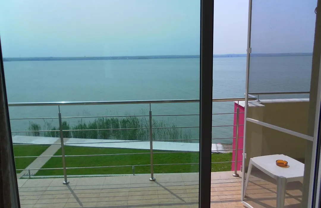 Hotel Romantic-1
