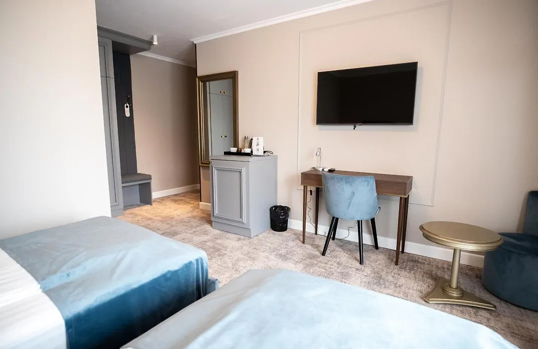 Hotel Meridian-1