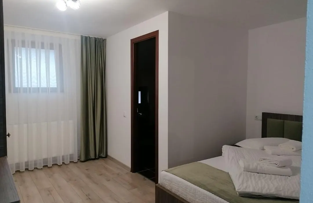 Casa Vânătorilor-1