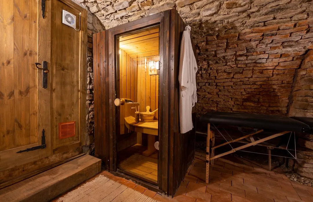The Throne - M Museum Hotel-1
