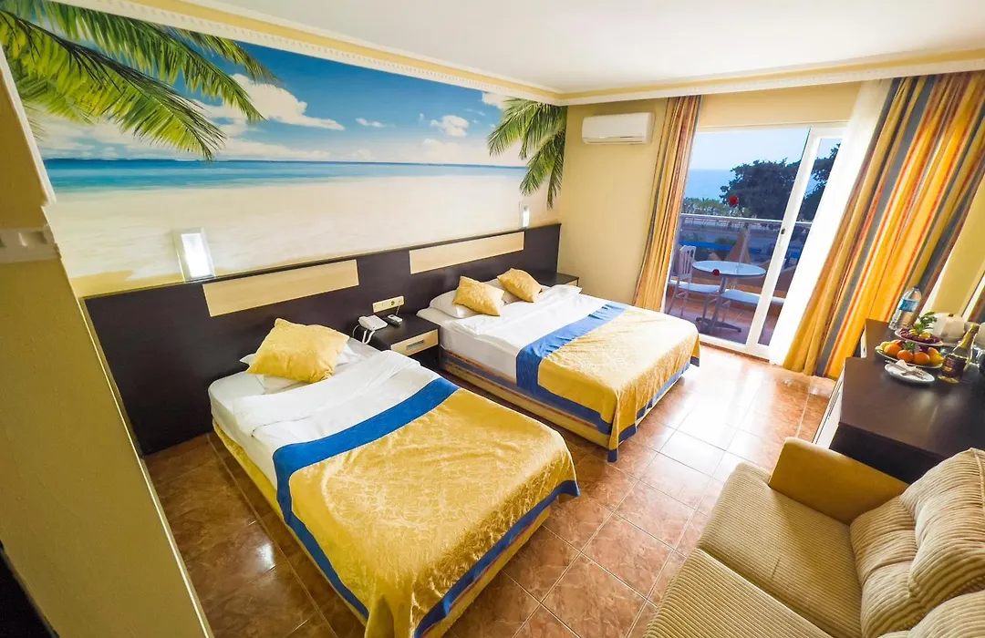 First Class Hotel-1