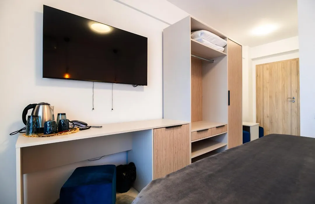 Hotel-Apartments Roxy&Maryo-1